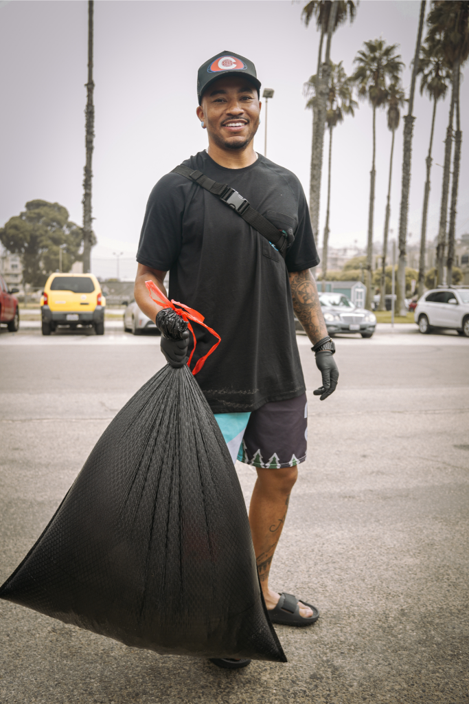 TEN CLAYTONE BEACH CLEAN UP